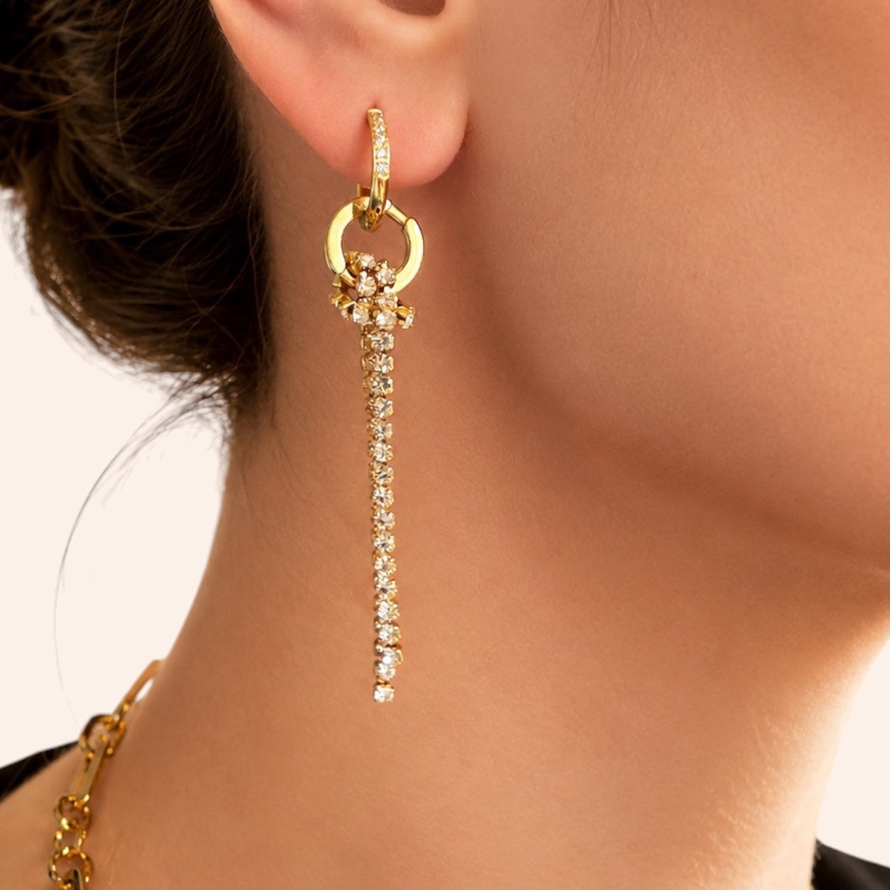 Ma boutique Cascade gold interchangeable earring charm featuring two delicate sparkling chains on a hoop base