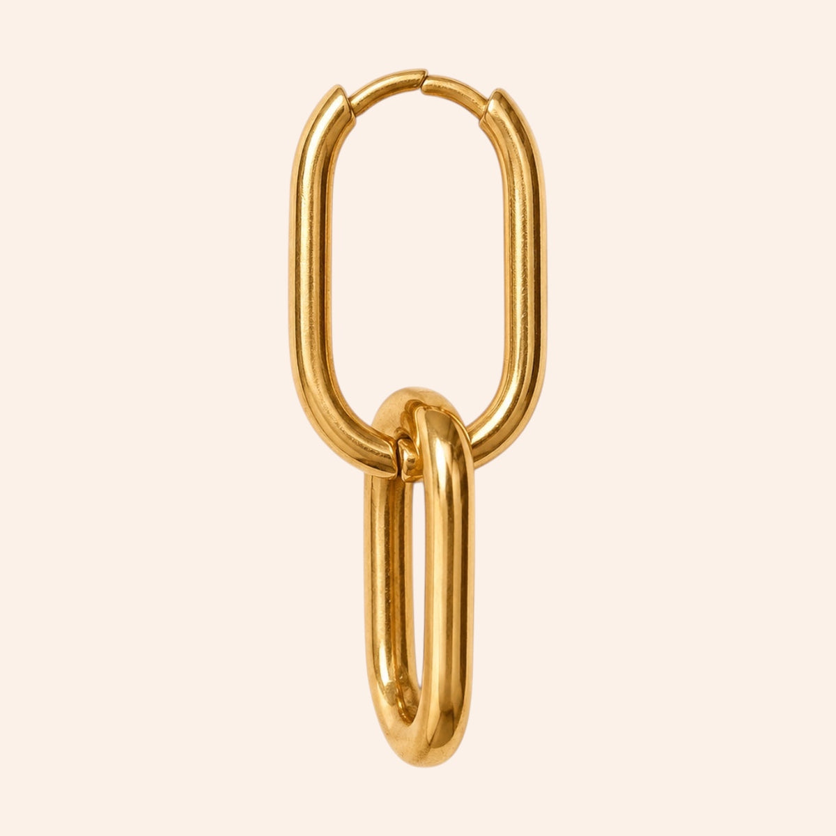 Ma boutique Lien gold stainless steel oval link interchangeable earring charm with a minimalist design