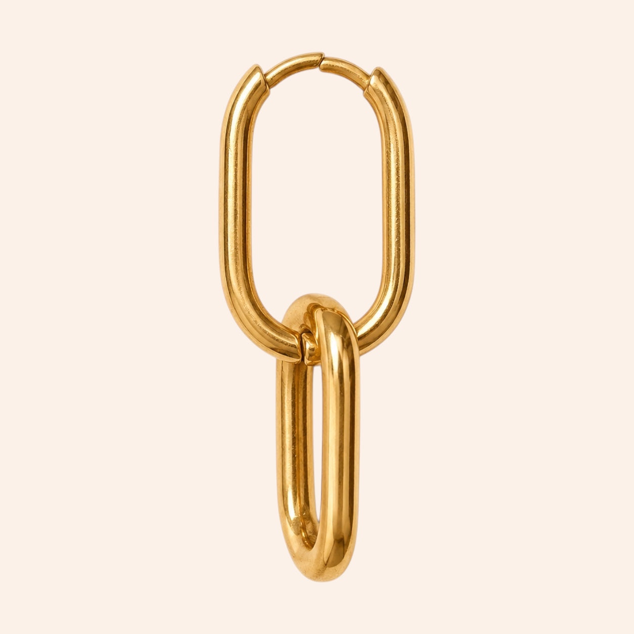 Ma boutique Lien gold stainless steel oval link interchangeable earring charm with a minimalist design
